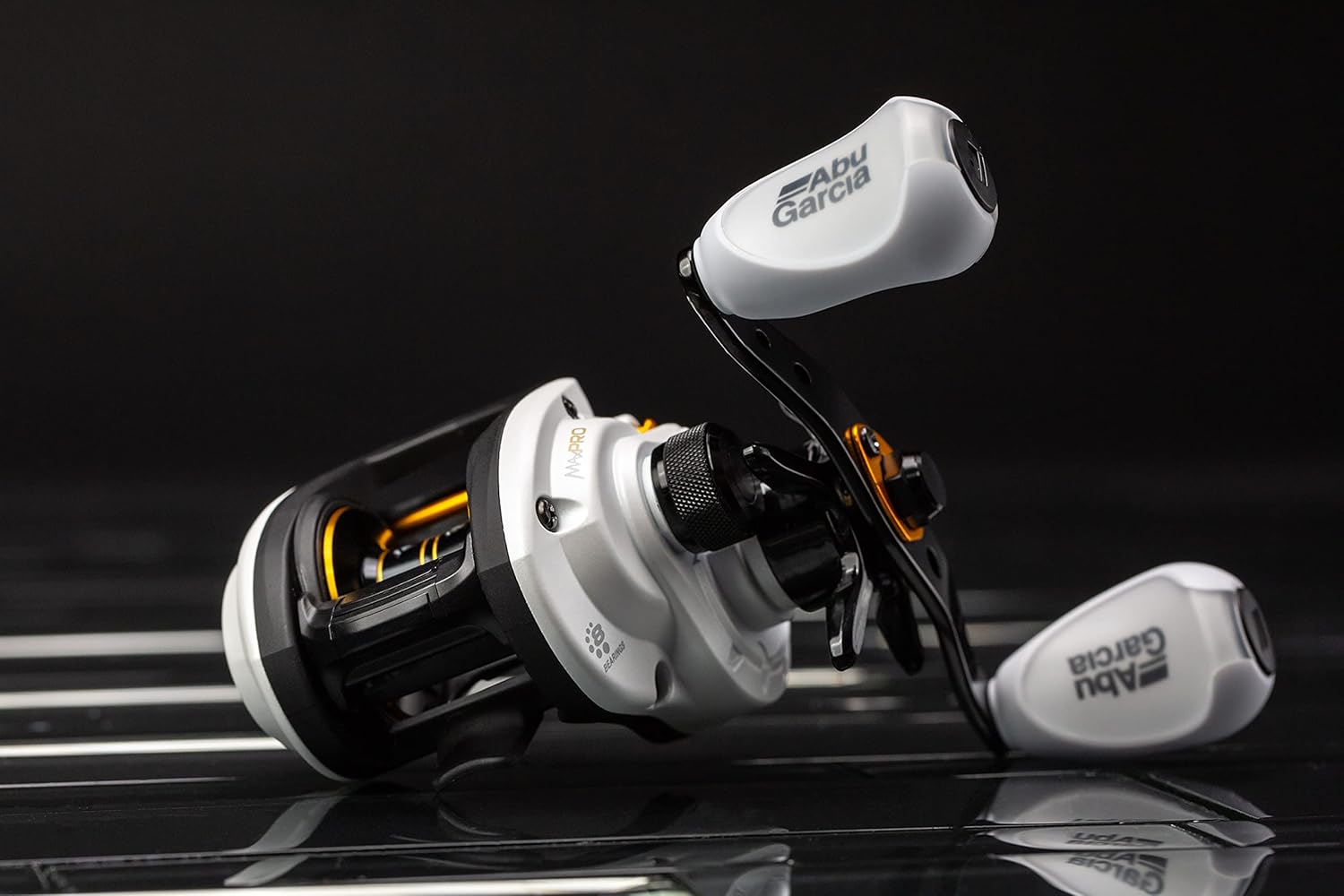 Abu Garcia Max Pro Low Profile Baitcast Fishing Reel - Image 7